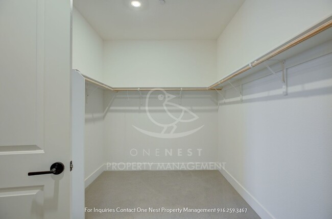 Building Photo - Luxury Living in Prime Granite Bay Location!