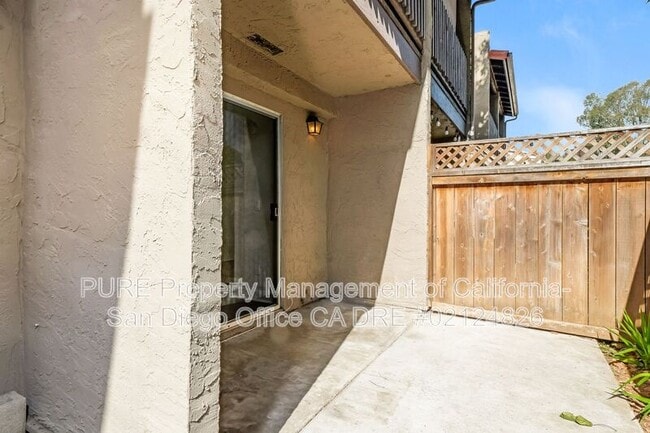 Building Photo - 615 Vine St