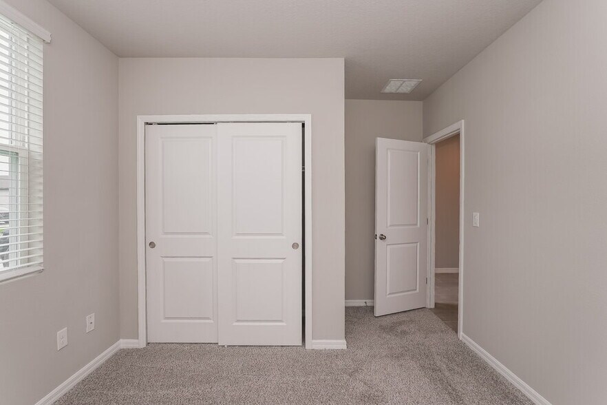 Building Photo - 38993 Harlow Rose Dr