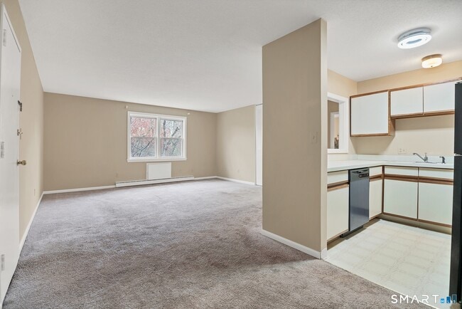 Building Photo - 111 A Niles Hill Rd