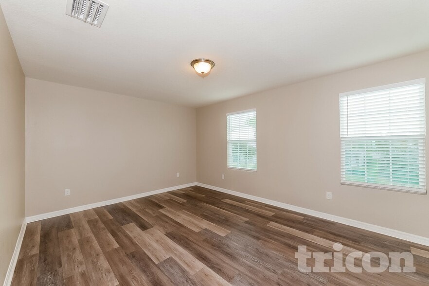 Building Photo - 6411 Devesta Lp