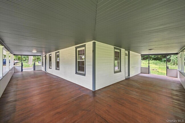 Building Photo - 472 Bullet Hole Rd