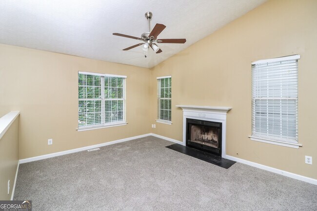 Building Photo - 1322 Ling Dr