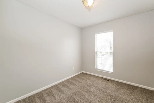 Building Photo - 140 Wayne Ave