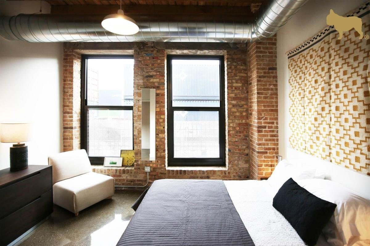 Building Photo - 1439 W 15th St