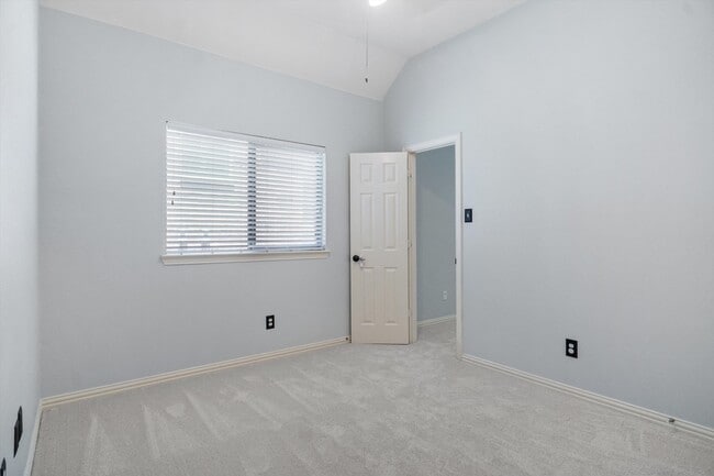 Building Photo - 5920 Pedernales Ridge