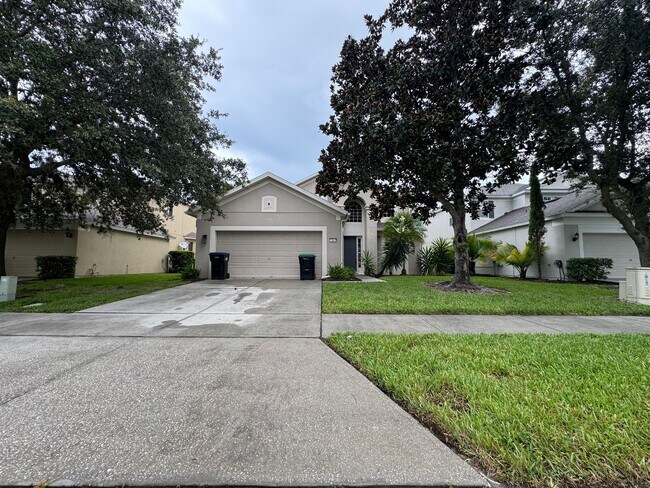 Primary Photo - Spacious 4 Bedroom Spring Isle Home AVAILA...
