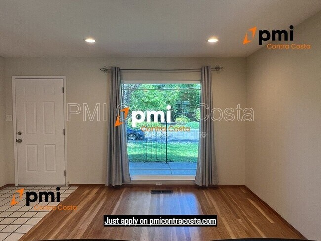 Building Photo - 1173 Las Juntas Way