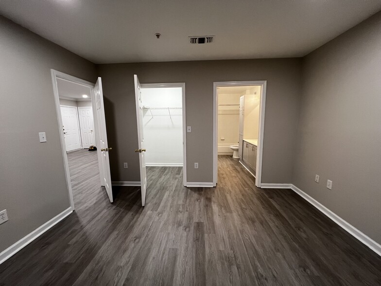 Bedroom w/ Walk-in Closet - 12794 Fair Briar Ln