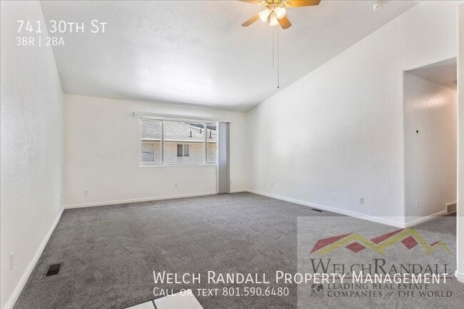 Building Photo - 741 30th St