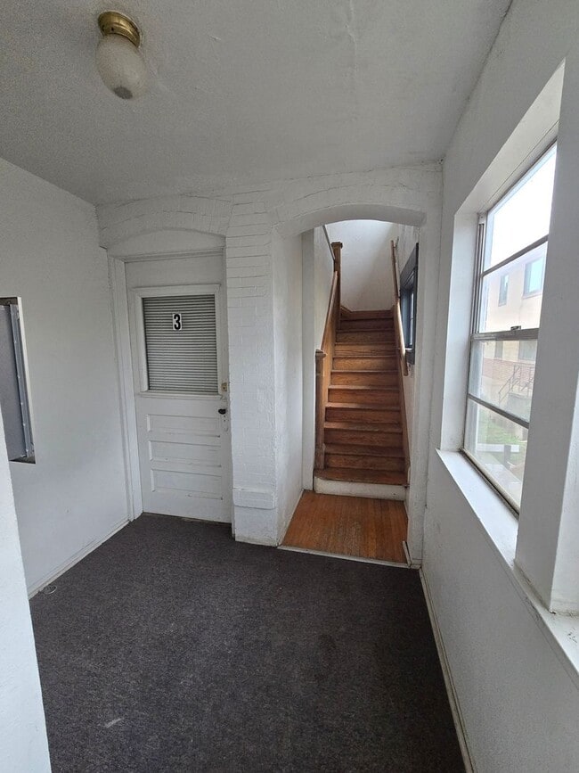 Building Photo - 1036 14th St