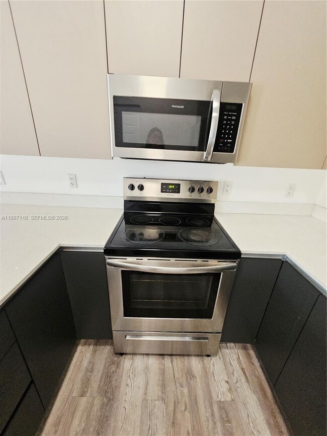 Building Photo - 127 NE 184th Terrace