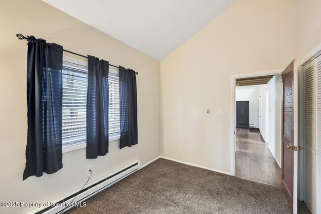 Building Photo - 300 Lake Rd