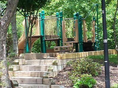 Building Photo - 5954 Norham Dr