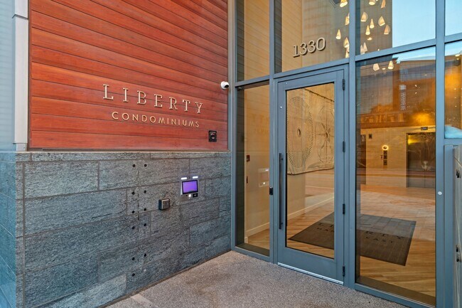 Building Photo - 1330 Lancaster St