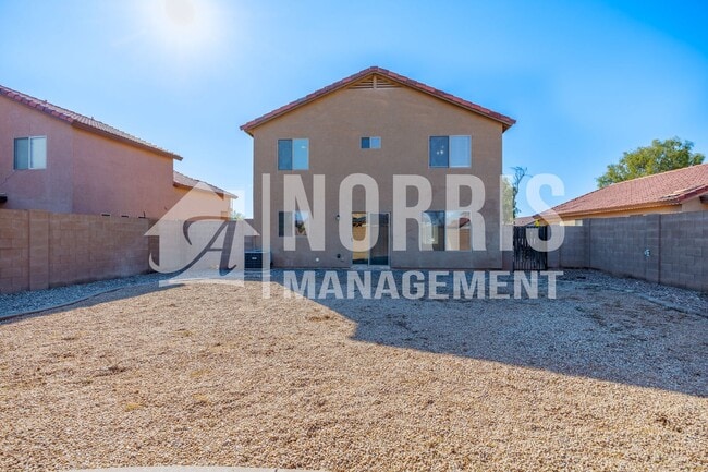 Building Photo - Beautiful Updated Home with ALL Appliances