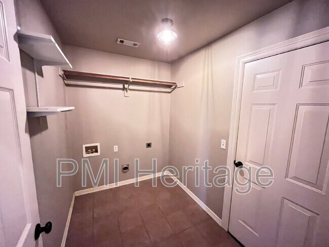 Building Photo - 683 Golden Meadow Ave