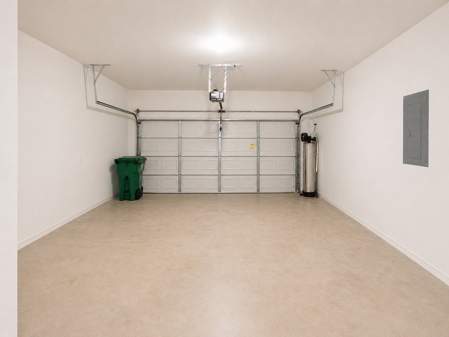 Building Photo - 5207 Twin Acorn Ct