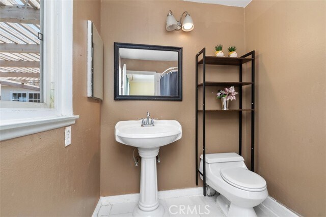 Building Photo - 24522 Quintana Dr