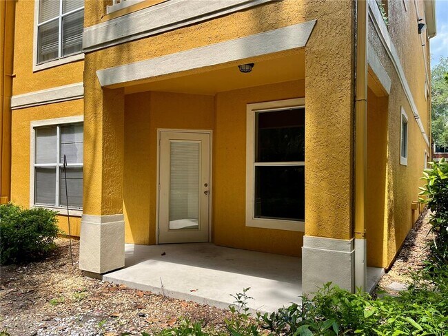Building Photo - 8818 Villa View Cir