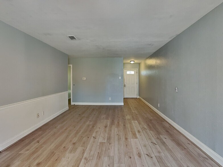 Building Photo - 1814 Glenwick Ln