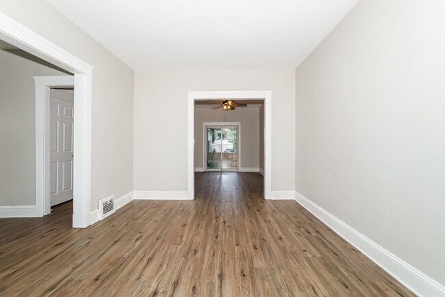 Building Photo - Charming 3-Bedroom Cleveland Home