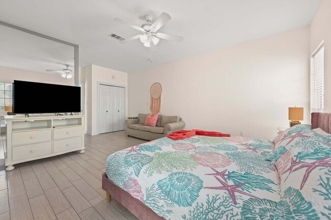 Building Photo - 4431 Luke Ave