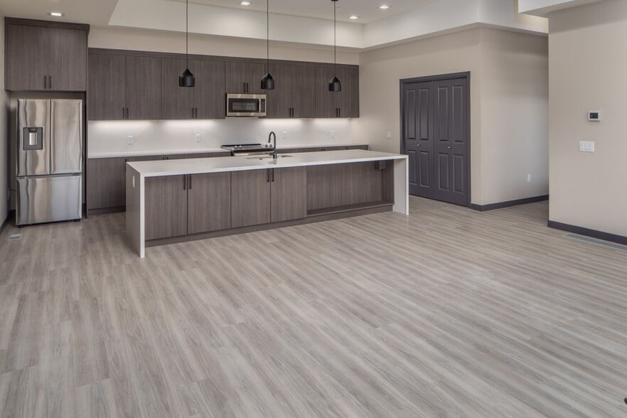 Edgewater at the Cove 1937 Main St Oregon City OR 97045 Apartment