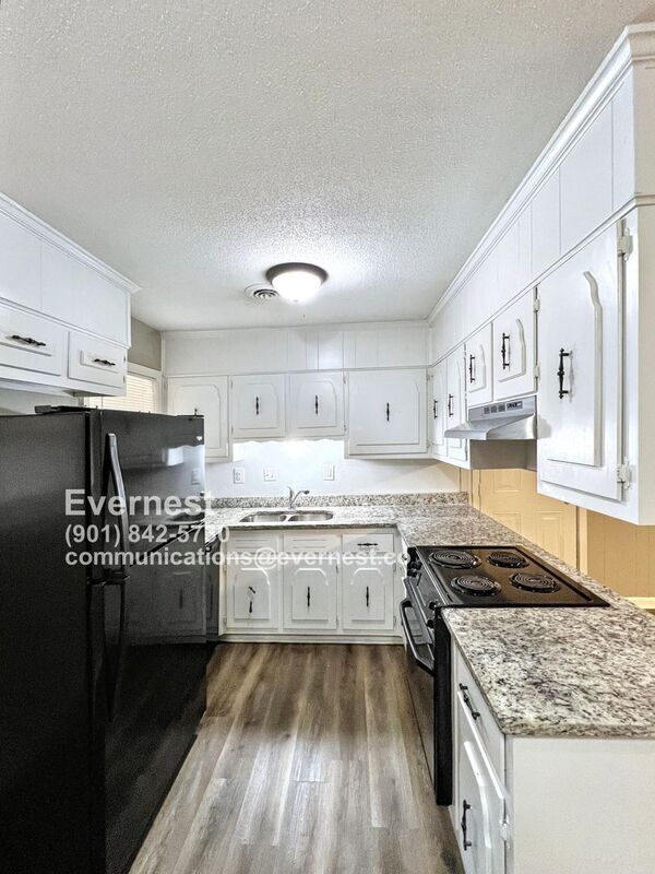 Building Photo - 731 Cumberland Cove