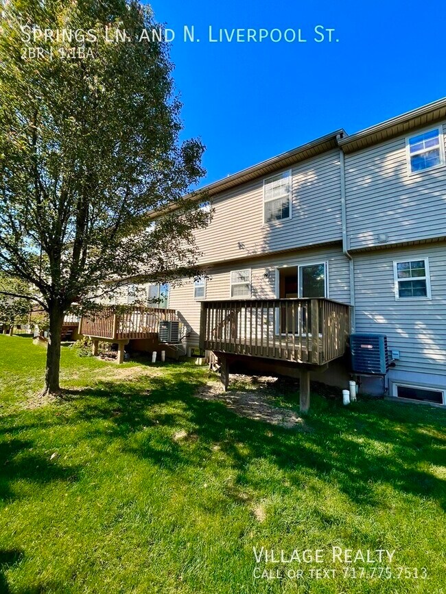 Building Photo - 155 Springs Ln
