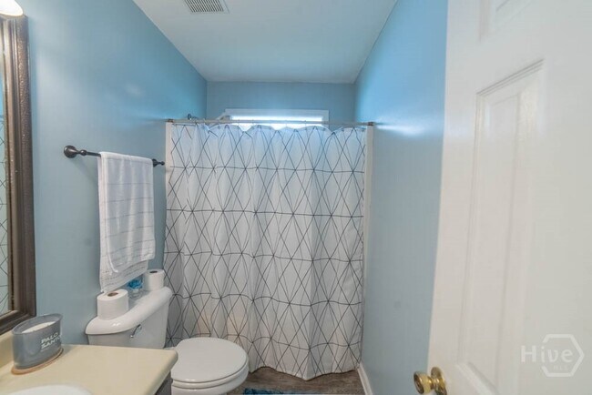 Building Photo - 373 Teal Lake Dr