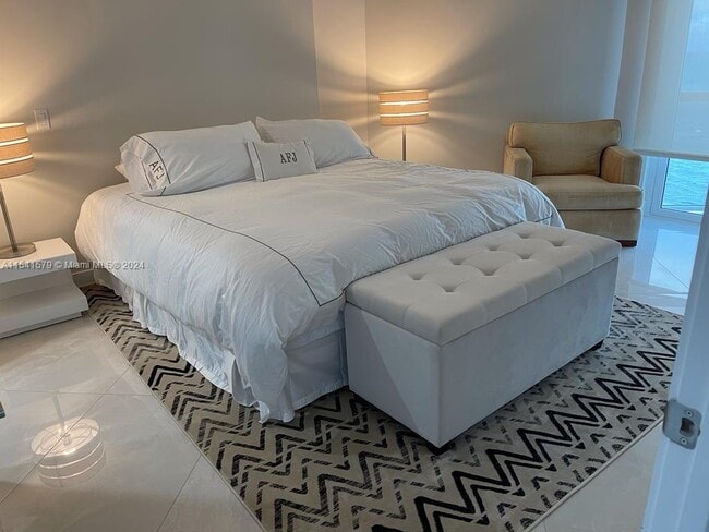 Building Photo - 6767 Collins Ave