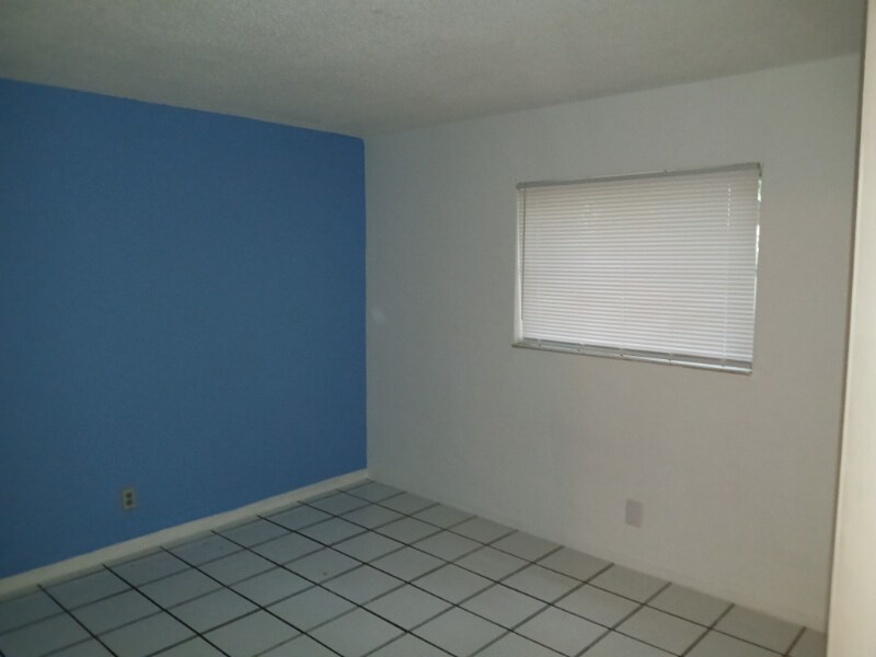 Building Photo - 4394 N Federal Hwy