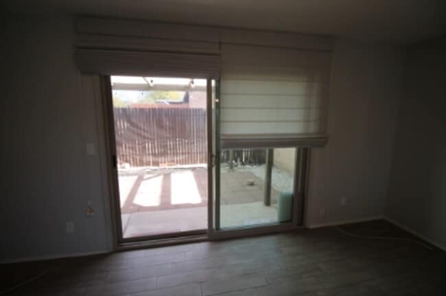 Building Photo - Highly Desirable East Side Townhome – 2 Bed, 2 Bath – Move-In Ready!