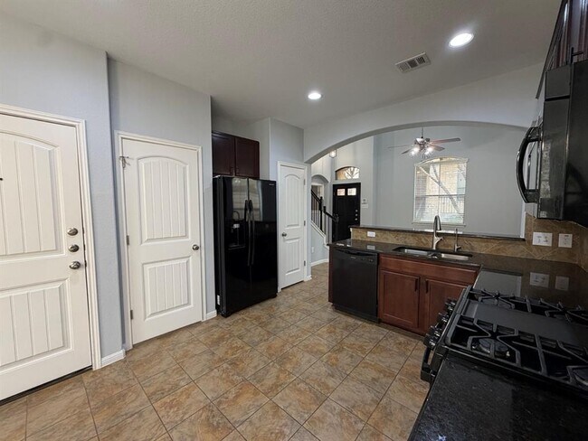 Building Photo - 11400 W Parmer Ln