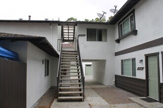 Building Photo - VIA247
