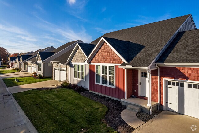 Primary Photo - Keystone Luxury Townhomes
