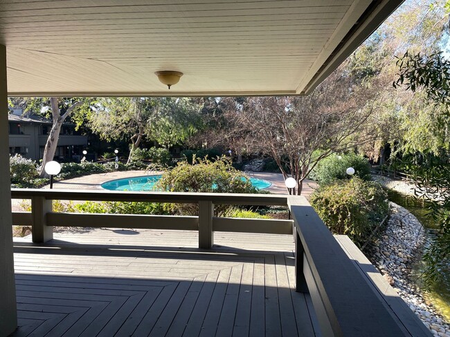 Building Photo - Cozy Condo in the Heart of Santa Clara.