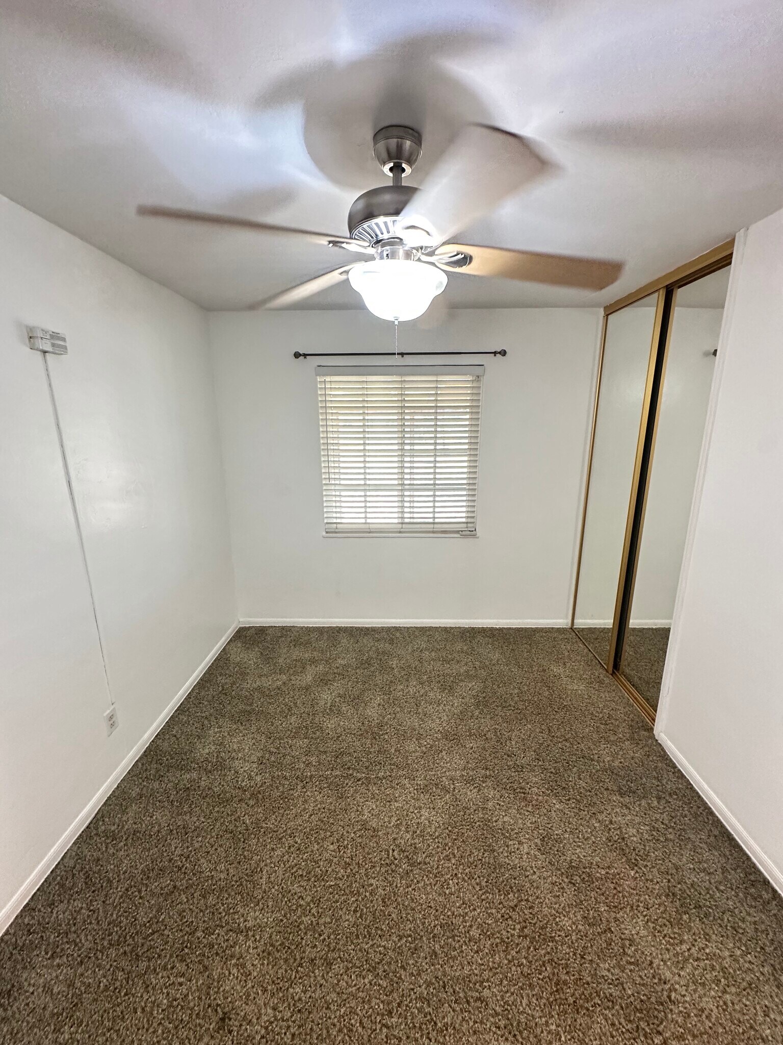 Building Photo - 6041 Albemarle St
