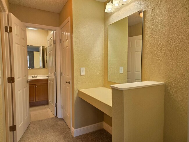 Building Photo - First Floor 2/2.5 Condo at Sabal Point