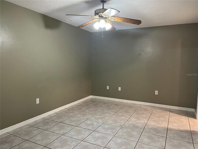 Building Photo - 1140 Juniper Ct