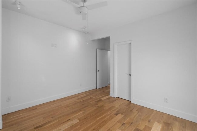 Building Photo - 147 Hutchinson St NE