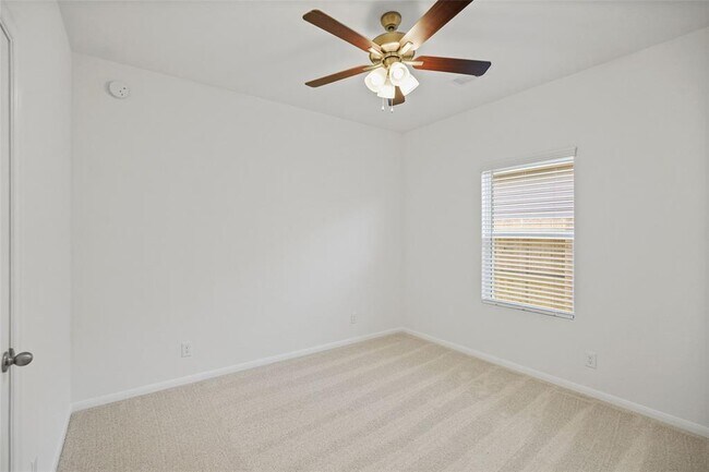 Building Photo - 4319 Maple Root Ln