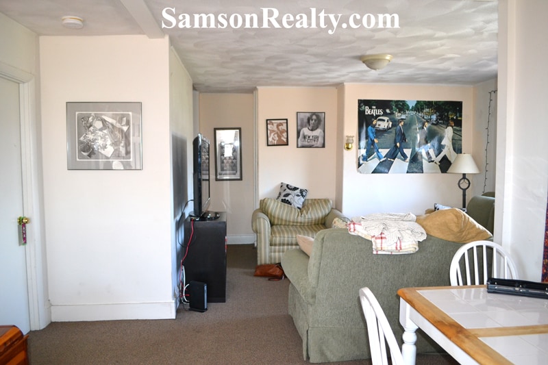 Building Photo - 230 Brown St