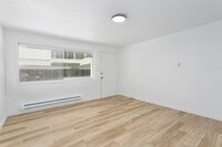 Building Photo - 610 S Sheridan Ave
