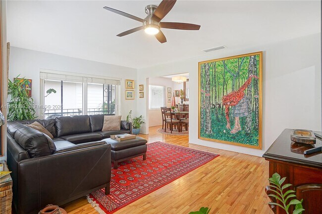 Building Photo - 2720 S Le Jeune Rd