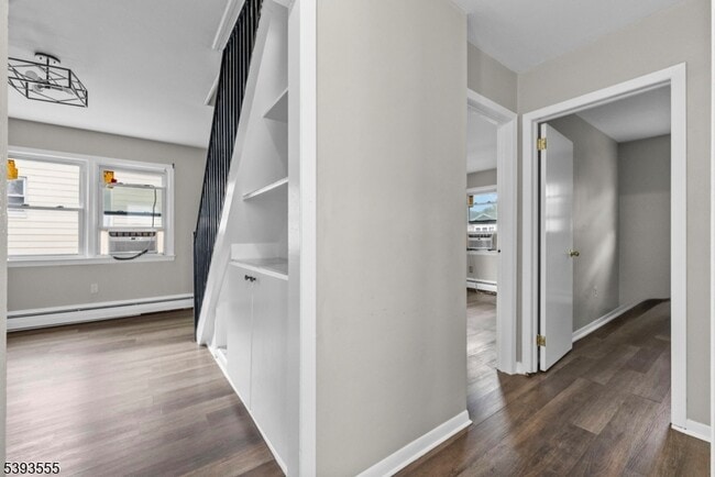 Building Photo - 14 Brookwood Dr