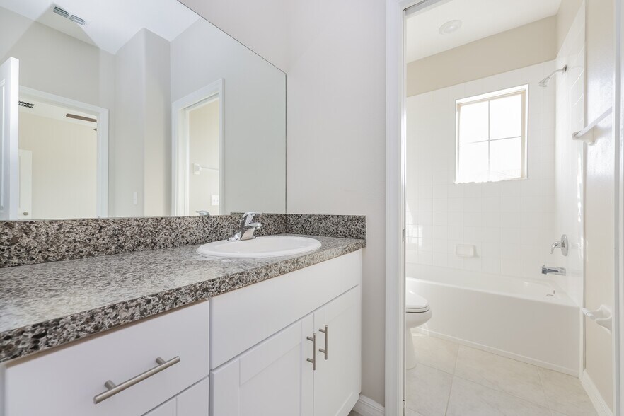 Building Photo - 8089 Rolling Shell Trail