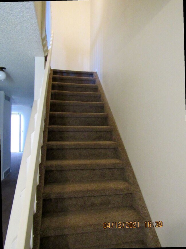 Building Photo - 375 Wildrose Lane