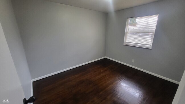 Building Photo - 1450 N Campbell Ave